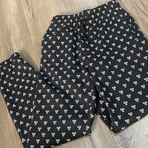 TNA ARITZIA LOGO PRINT JOGGERS WORN ONCE GREAT CONDITION SIZE XXS!